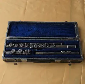 Armstrong 102k3451 Vintage .t. Elkhart-ind Silver Concert Flute With Case