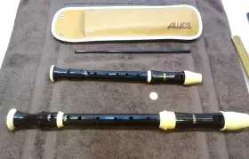 205-209 AULOS Flute Recorders 205-209 AULOS Flute Recorders