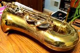438951 BUESCHER Vint Aristocrat Alto Sax Neck Body