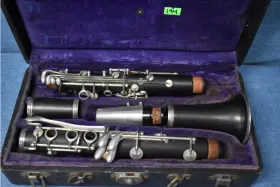 424N ELKHART Conn Clarinet Wood Cork 424N ELKHART Conn Clarinet Wood Cork