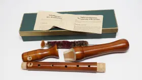 2001-DHB GILL Alto Recorder Box