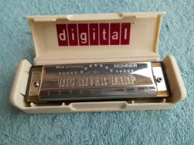 M59001 HOHNER Big River Harp Harmonica Key