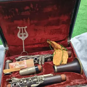 2749 JEAN LASERRE Wood Clarinet