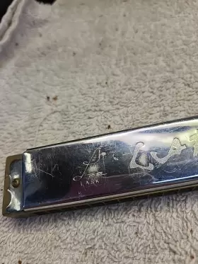 M1204 LARK Shanghai Harmonica Bakelite #3 M1204 LARK Shanghai Harmonica Bakelite #3