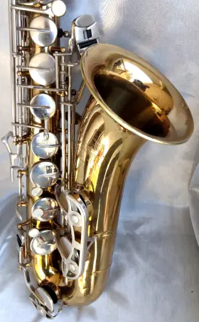 Selmer 1059947 90s Bundy Ll Tenor Sax With Protec Gig Bag And Yamaha 4c Mpc. - Road Warrior