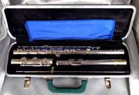 Selmer 172349 Vintage 1969 Bundy Silver Flute Without Riginal Case - Very Good Condition