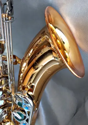Yamaha 509517 Vito Japan Deep Gold Tenor Sax With 6c Mpc.& Gl Case - Very Good Condition Yamaha 509517 Vito Japan Deep Gold Tenor Sax With 6c Mpc.& Gl Case - Very Good Condition