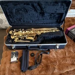 Valkyrie Alto Saxophone Gold Brass Lacquered Eb W/ Case, Strap, Mouthpiece. Fixed Price $600.00.