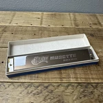 Huang Musette 24 Tremolo Effect Solo Tuned Key Of C Vintage Euc. Fixed Price $20.99.