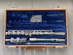 Artley Elkhart Indiana Closed Hole Flute With Hard Case. Fixed Price $50.00.